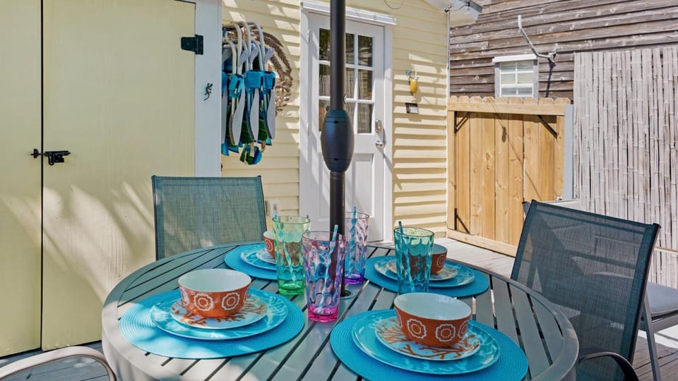 The Mellow Macaw by Last Key Realty House in Key West