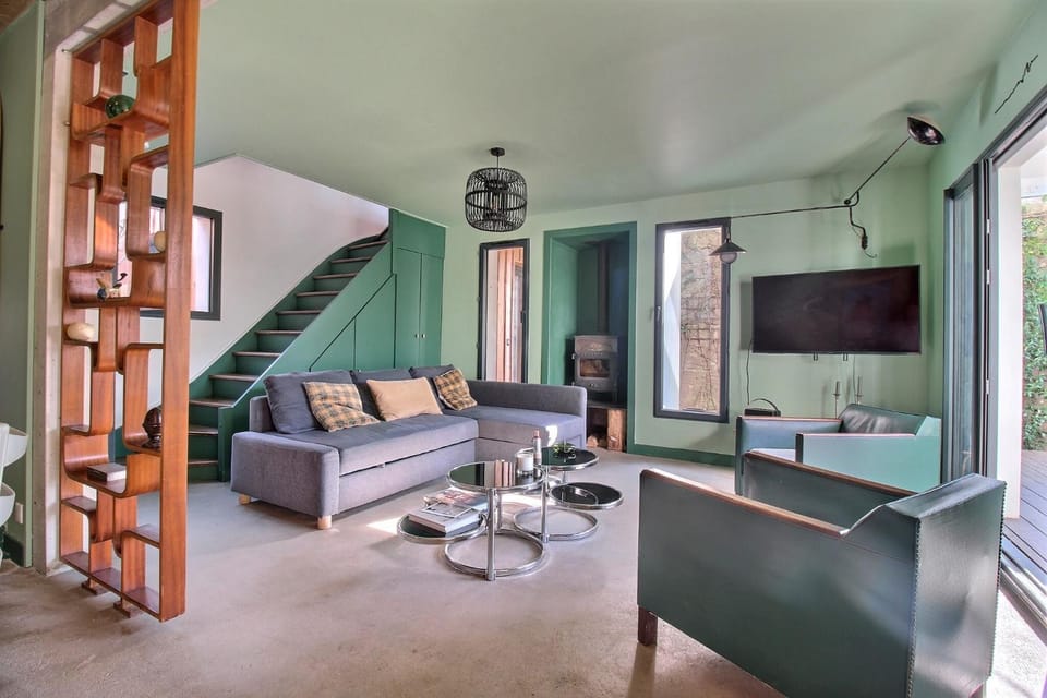 Property building, Living room