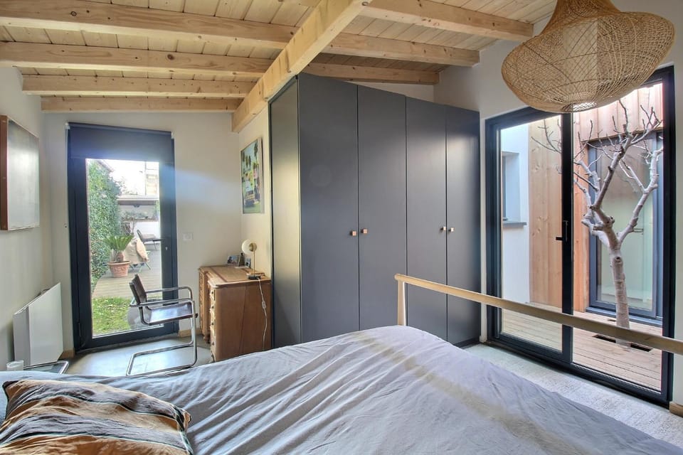 Property building, Bedroom