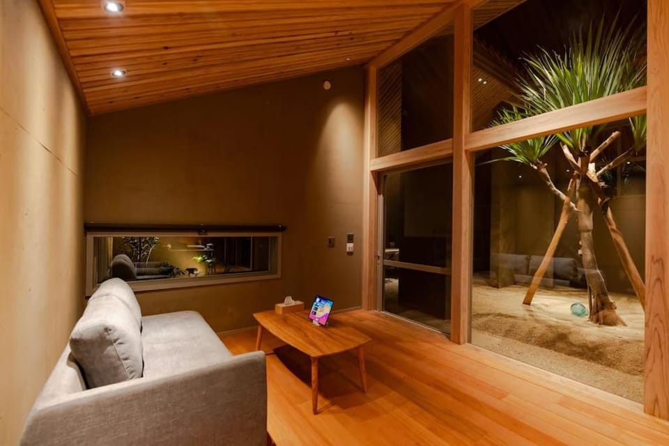 Shiraho Villa Square Court Villa in Okinawa Prefecture