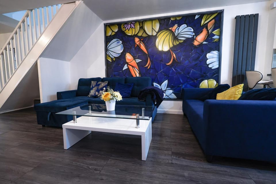 TV and multimedia, Living room, Seating area