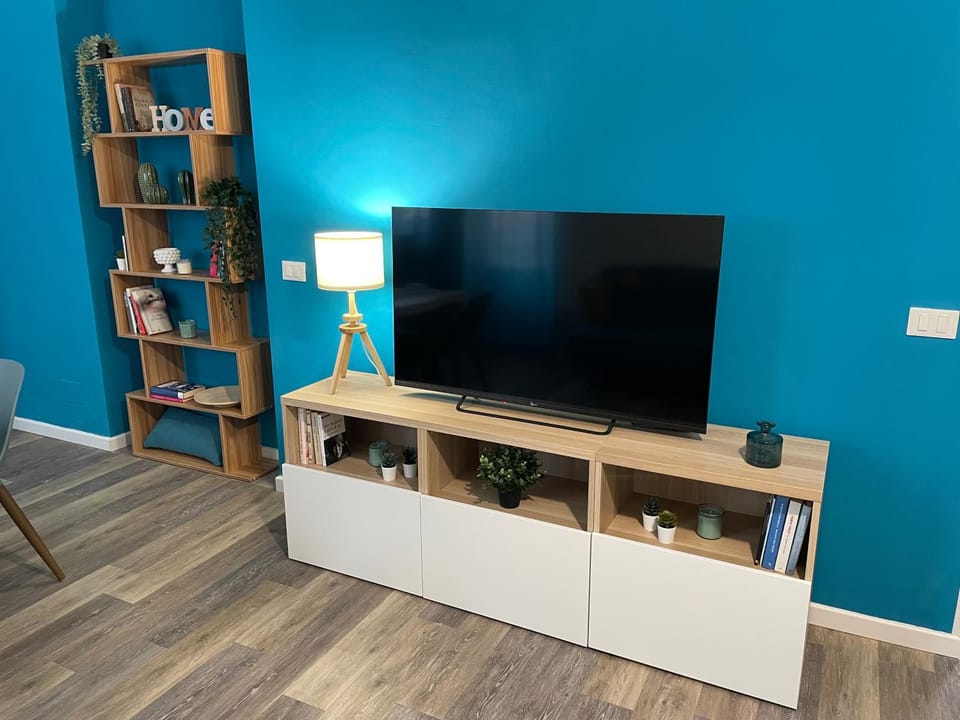 Communal lounge/ TV room, TV and multimedia