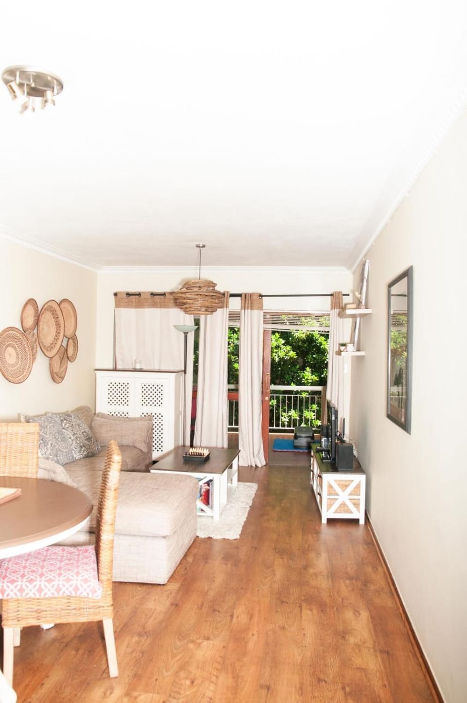 JLB Cozy Luxury apartment, Sandton Apartment in Sandton