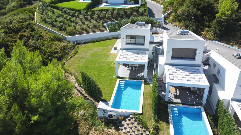 Villa Paradisio - Pool, Sea View, 4bdrms,BBQ Villa in Halkidiki