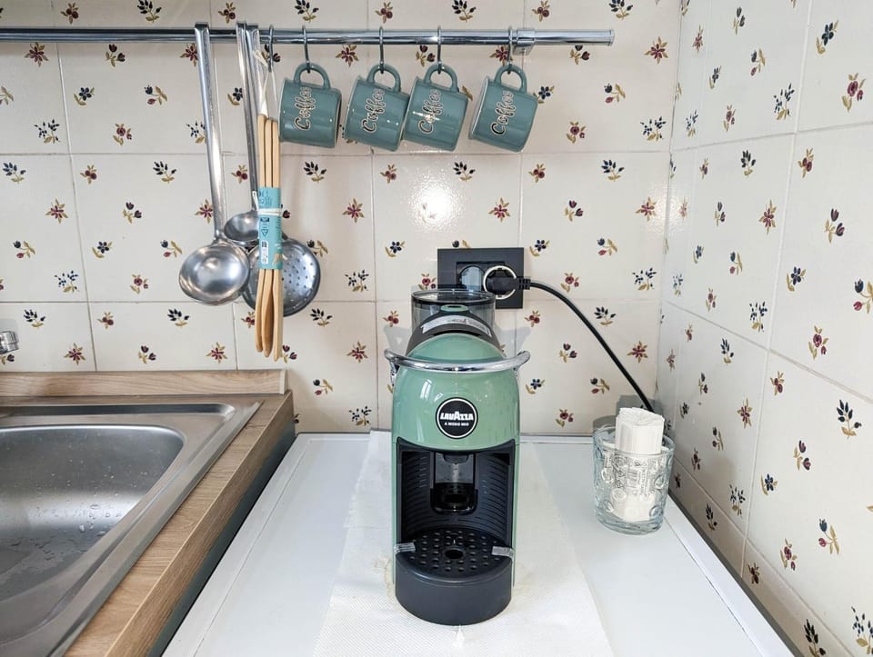 Coffee/tea facilities, Kitchen or kitchenette