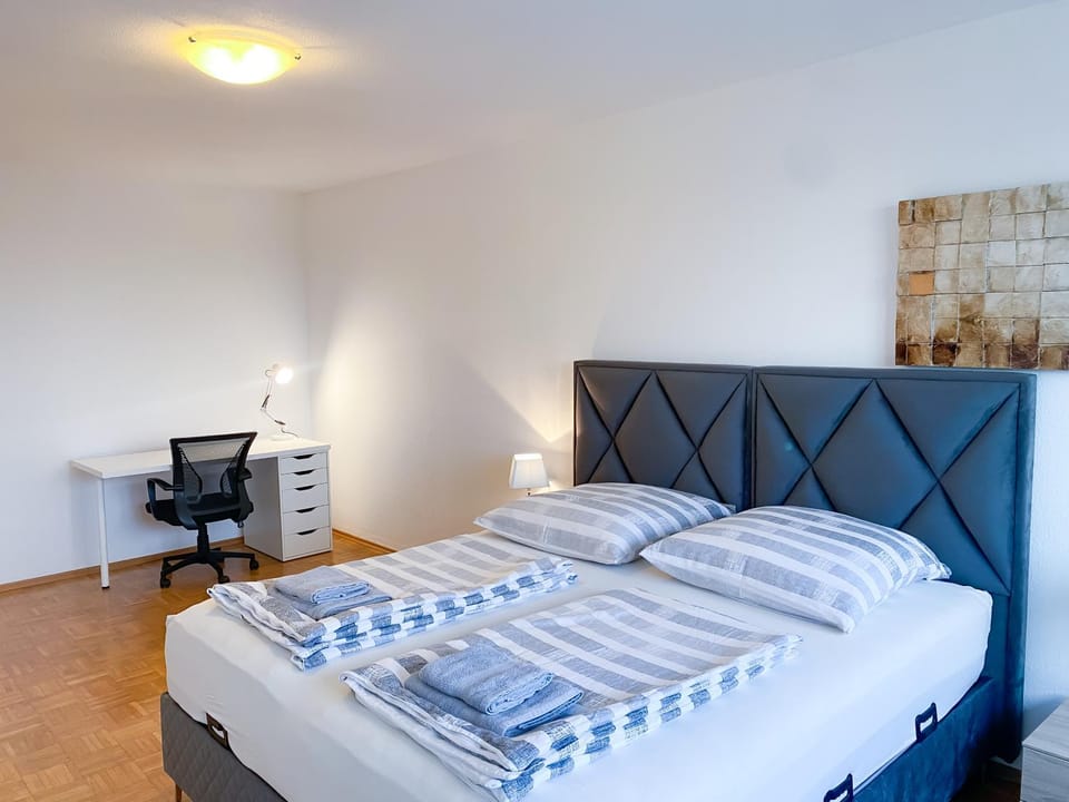 Bed, Photo of the whole room