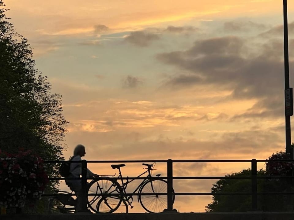Houseboat on the Nieuwe Keizersgracht Docked boat in Amsterdam