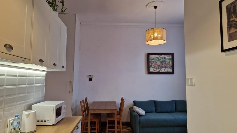 Living room, Dining area, kitchen, kitchen