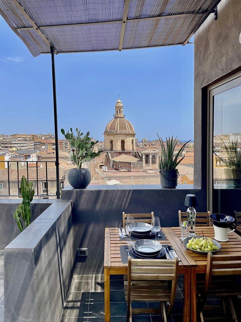 View (from property/room), Balcony/Terrace