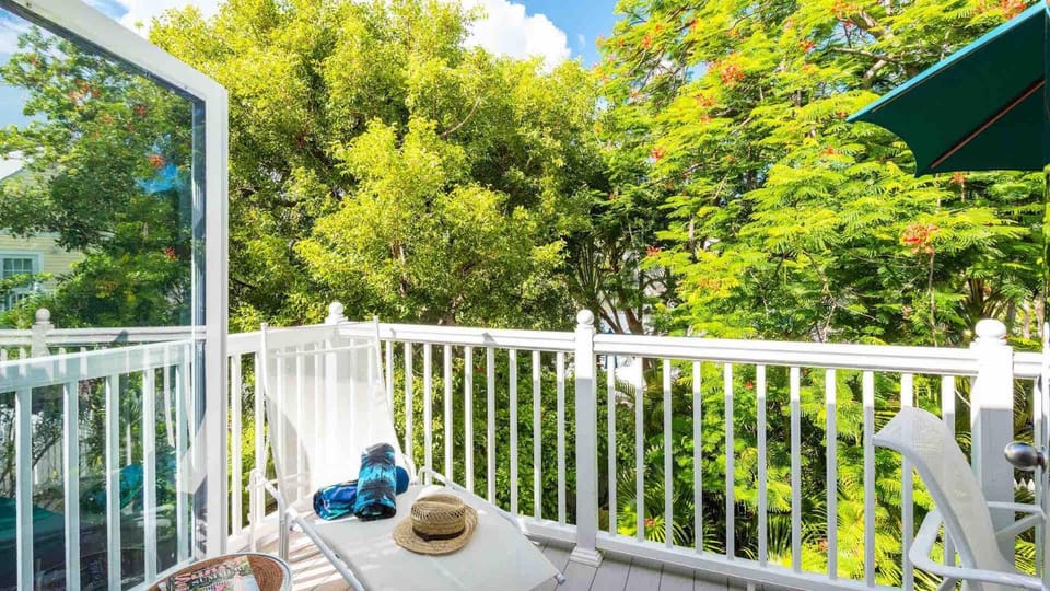 La Petite Penthouse by Last Key Realty Apartment in Key West