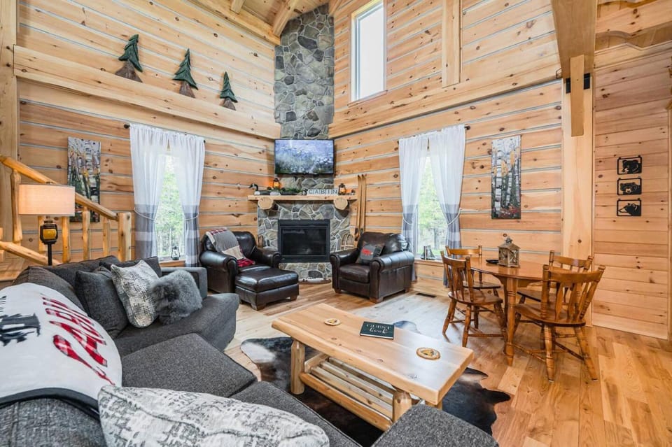 Living room, Seating area, fireplace