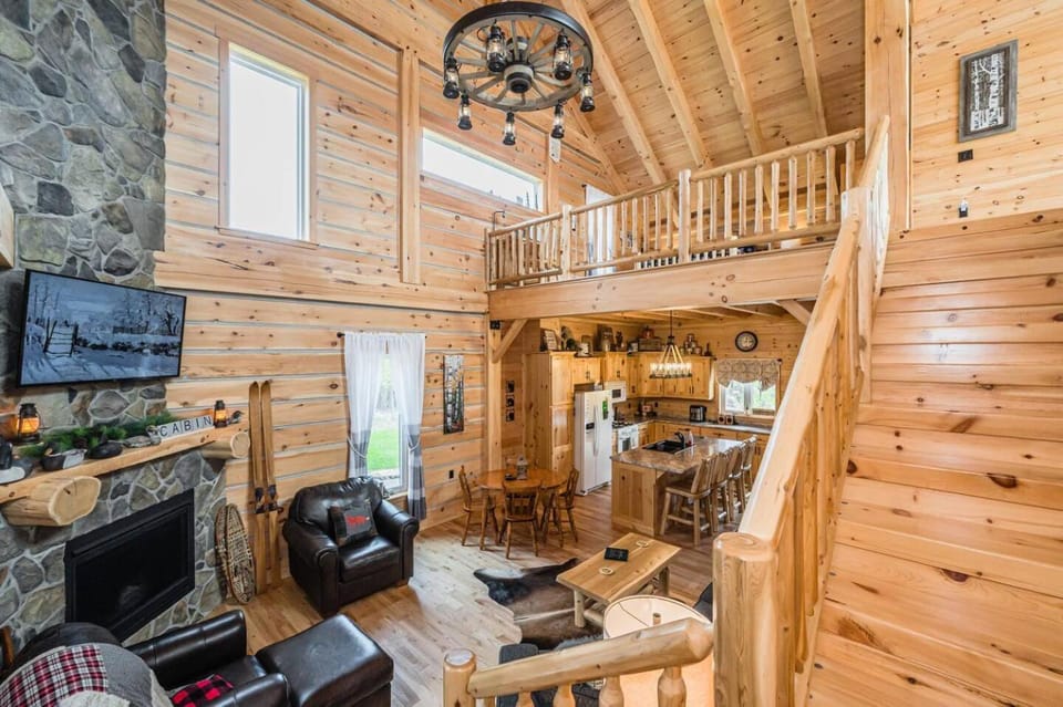 Living room, fireplace, kitchen