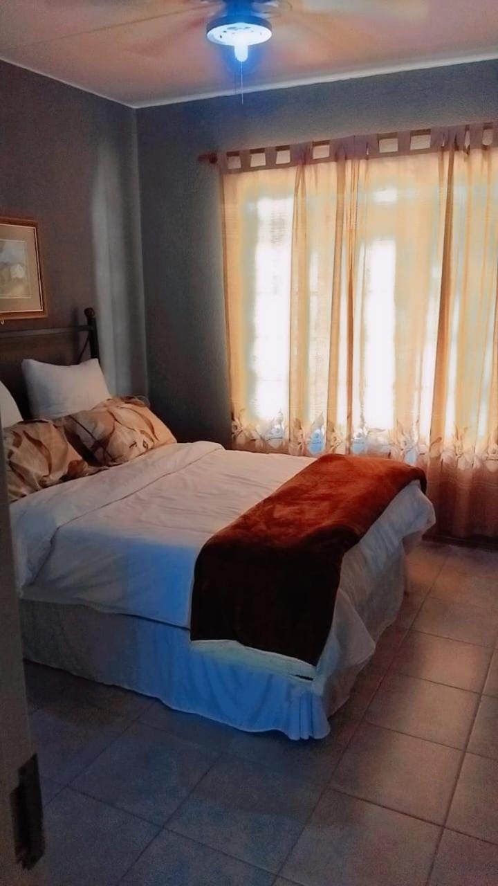 27 Pendleberry Grove, Chris Hani Drive, Bela-Bela Apartment in North West, South Africa