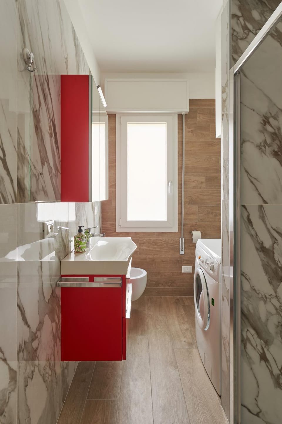 Toilet, Bathroom, towels, washing machine, washing machine