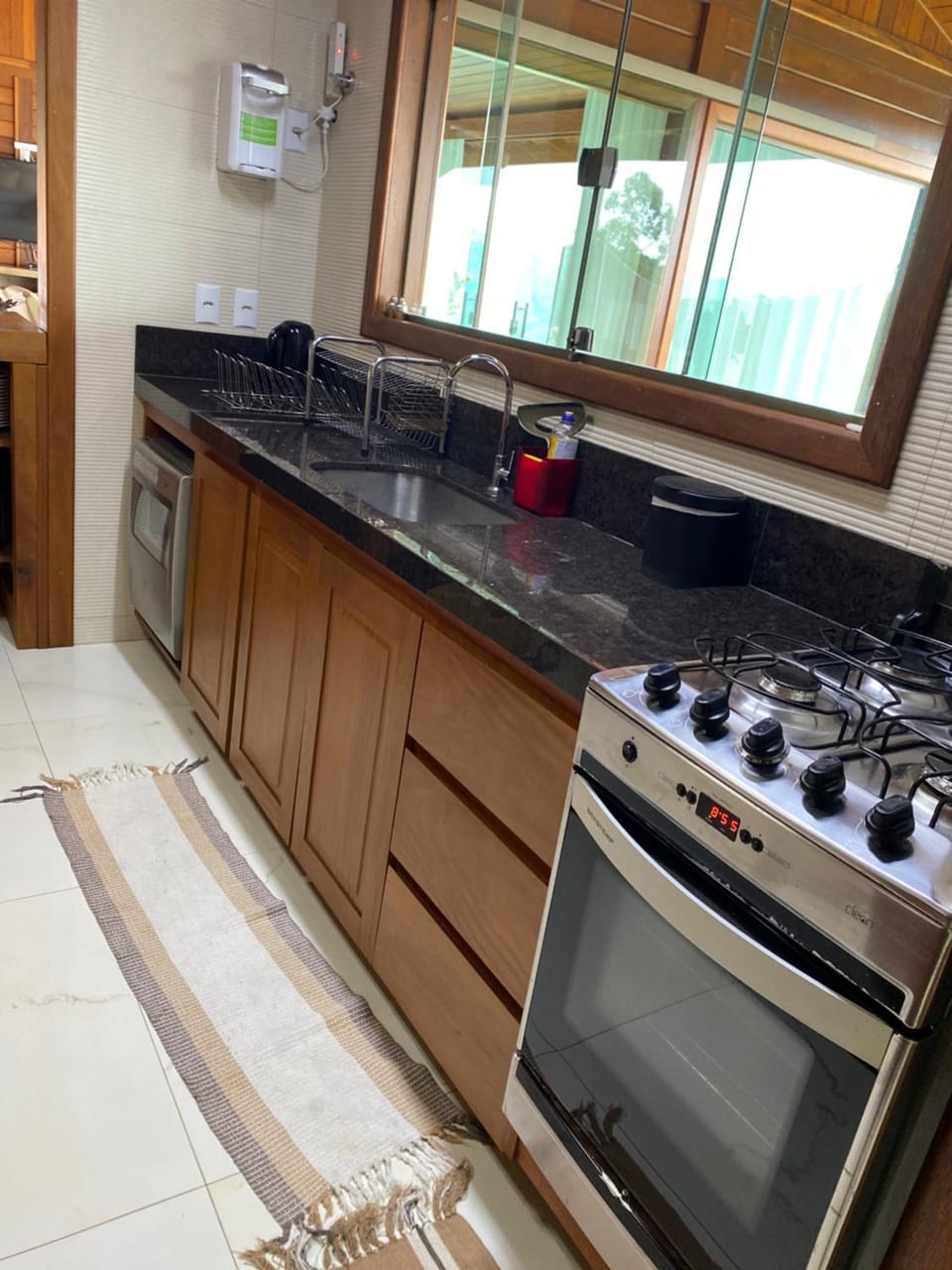 Kitchen or kitchenette, dishwasher, pet friendly, stove
