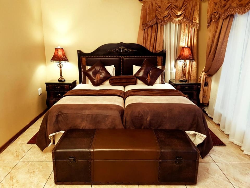 Kimberley Manor Guesthouse Bed and Breakfast in South Africa