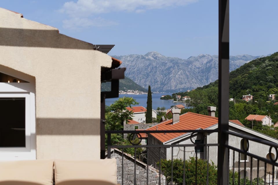 Day, View (from property/room), Balcony/Terrace, Mountain view, Sea view