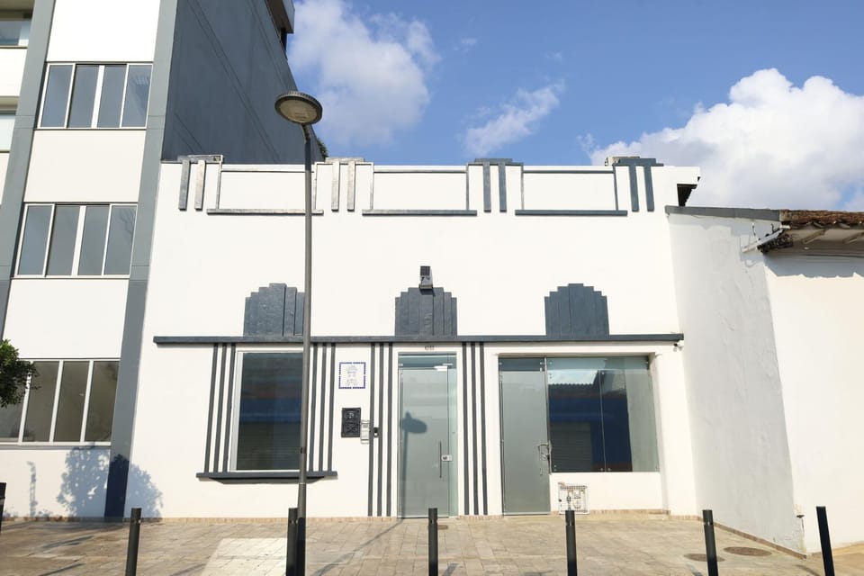 Facade/entrance