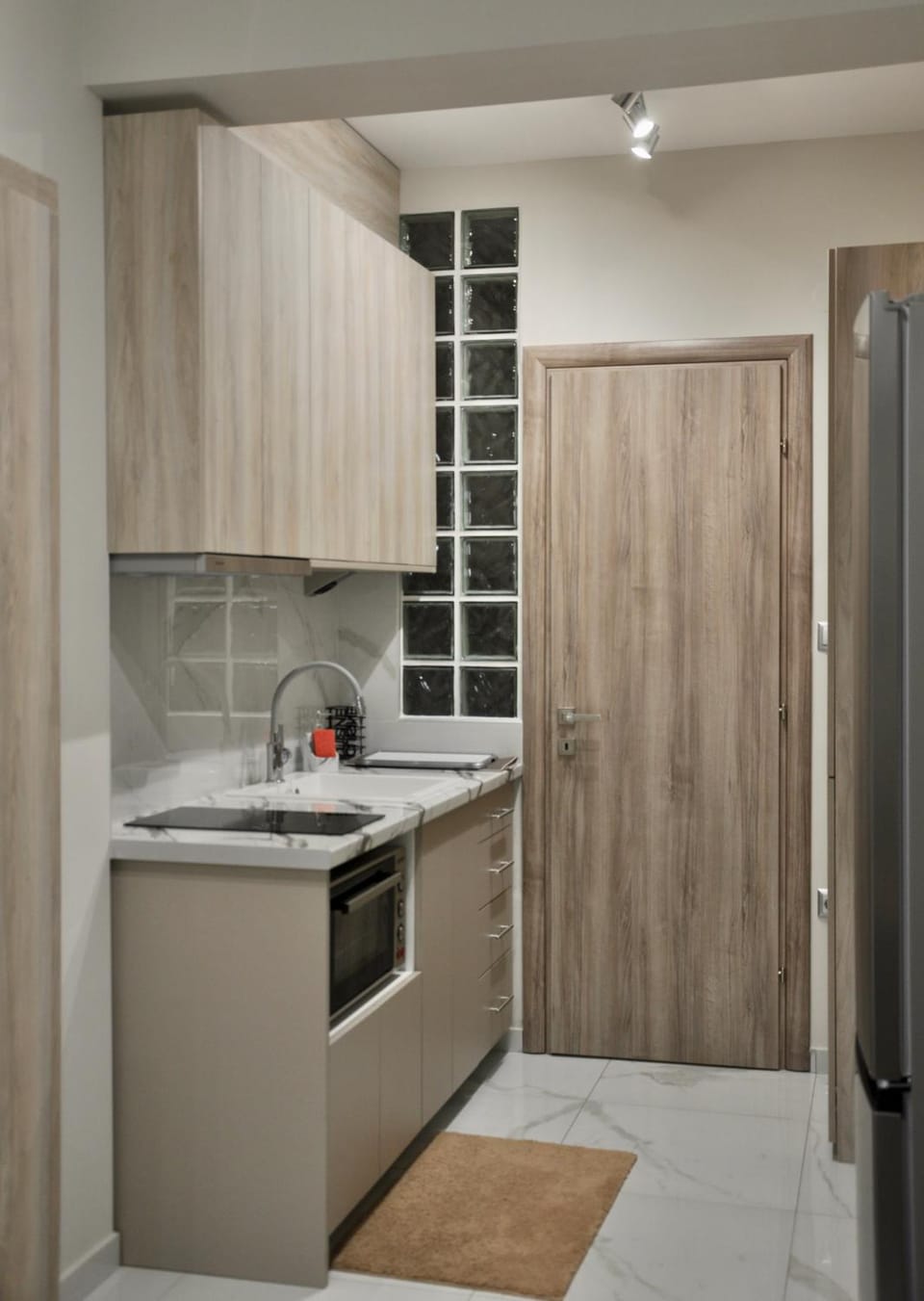 Kitchen or kitchenette, oven, stove