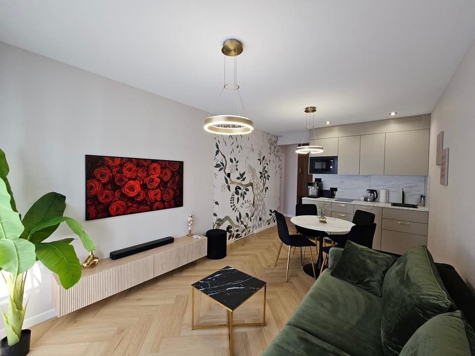 TV and multimedia, Living room