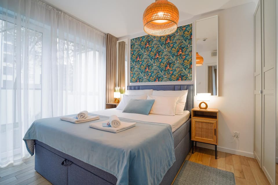 Bed, Decorative detail, Bedroom