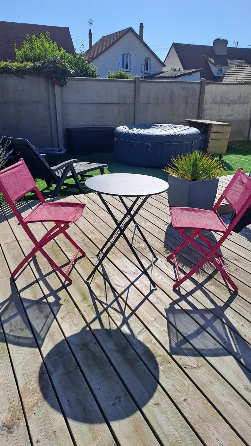 Patio, Spring, Day, sunbed