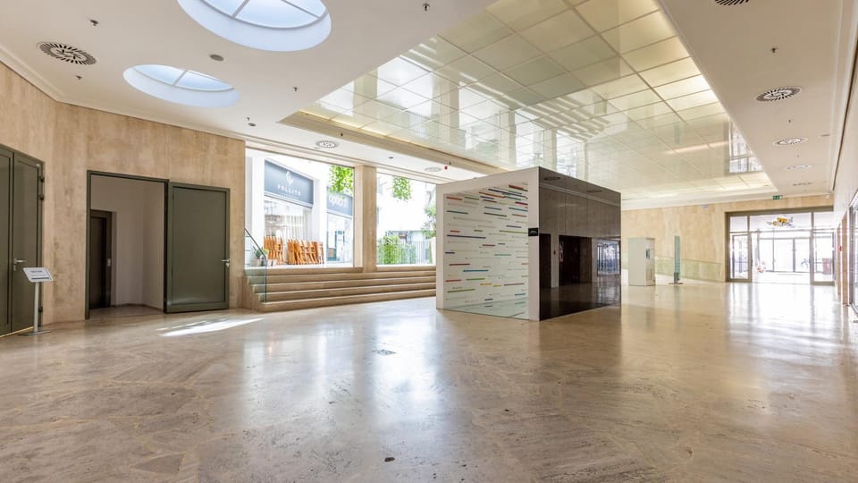 BNB City Gate Downtown Escape Apartment in Bratislava