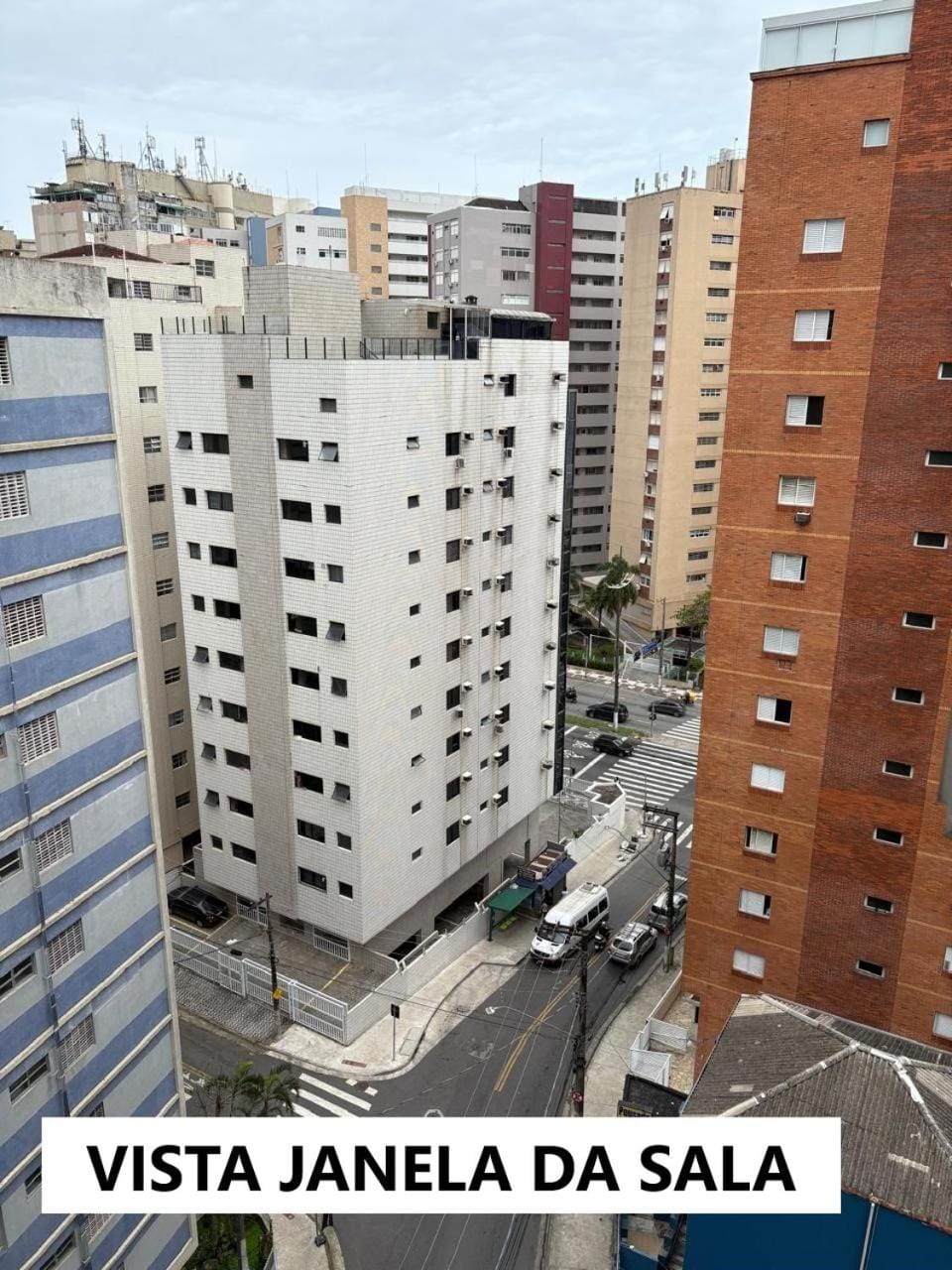Apartamento Amplo com Suíte e vaga de garagem Apartment in Santos
