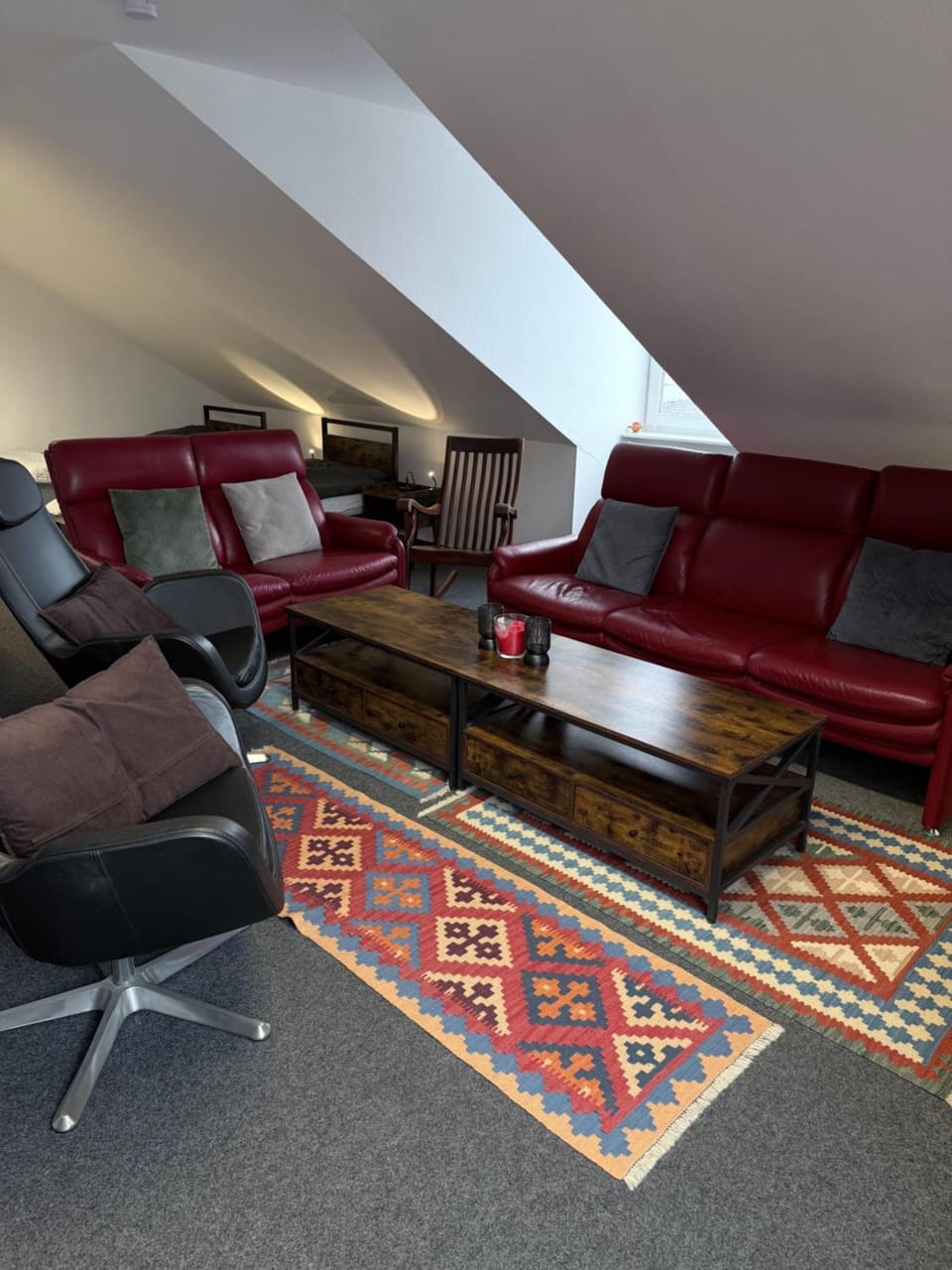 Living room, Seating area