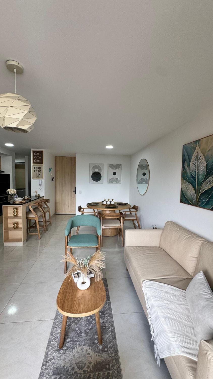 Amplio y Moderno con parqueadero cerca de Clínicas, Aeropuerto y Parque Deportivo Ideal familias y grupos Apartment in Ibagué