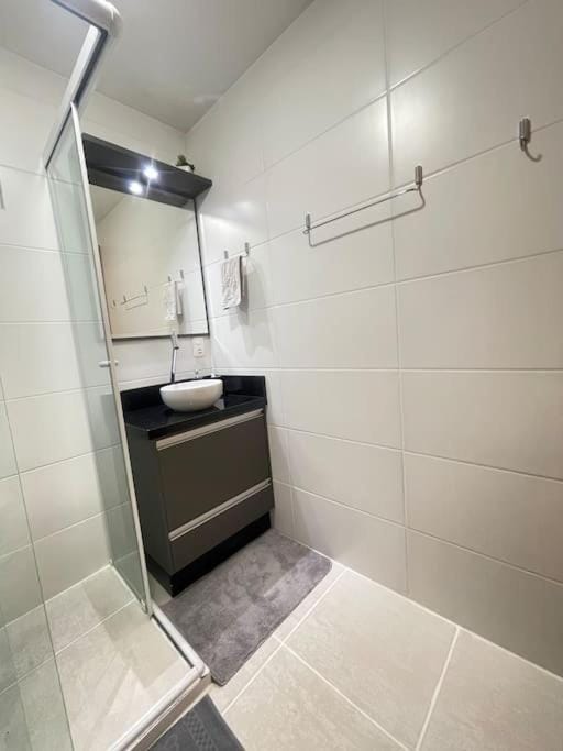 Apartamento Luxo Pé na areia Home Club com Piscina aquecida, sala de jogos, quadra poliesportiva, brinquedoteca Apartment in State of Santa Catarina