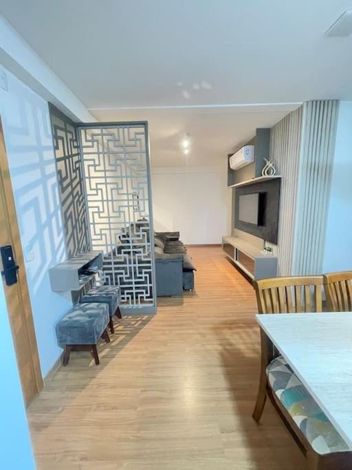 Apartamento Luxo Pé na areia Home Club com Piscina aquecida, sala de jogos, quadra poliesportiva, brinquedoteca Apartment in State of Santa Catarina