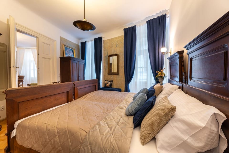 Bed, Bedroom, wardrobe