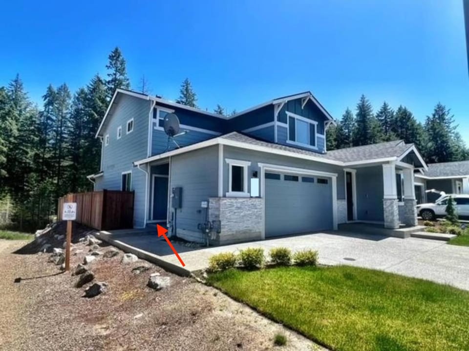 Property building, Street view