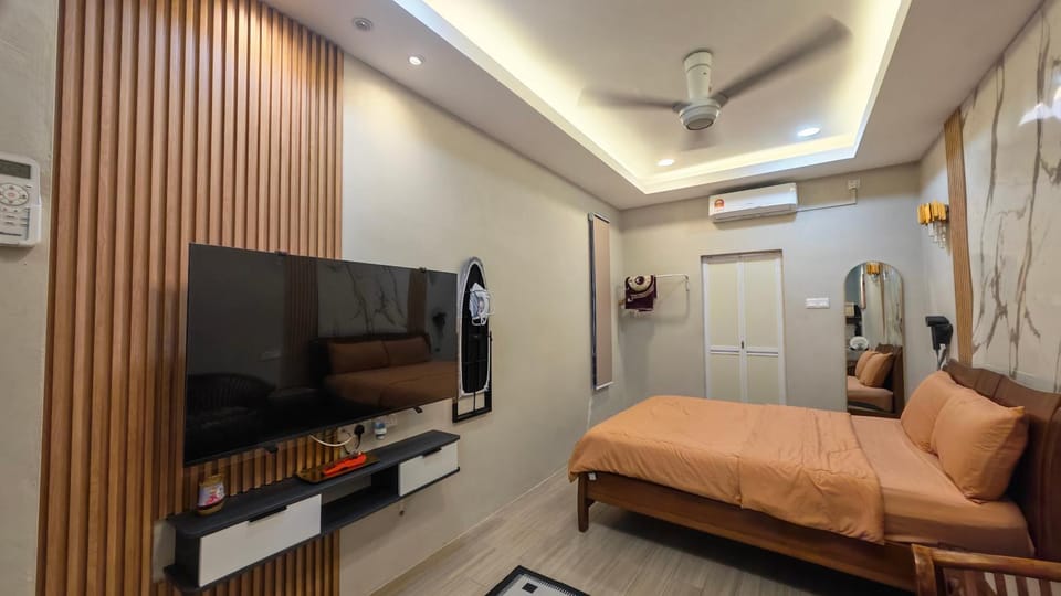 Peacock Studio Tiny House House in Terengganu, Malaysia