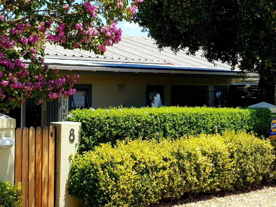 Eight on Tuin Bed and Breakfast in Franschhoek