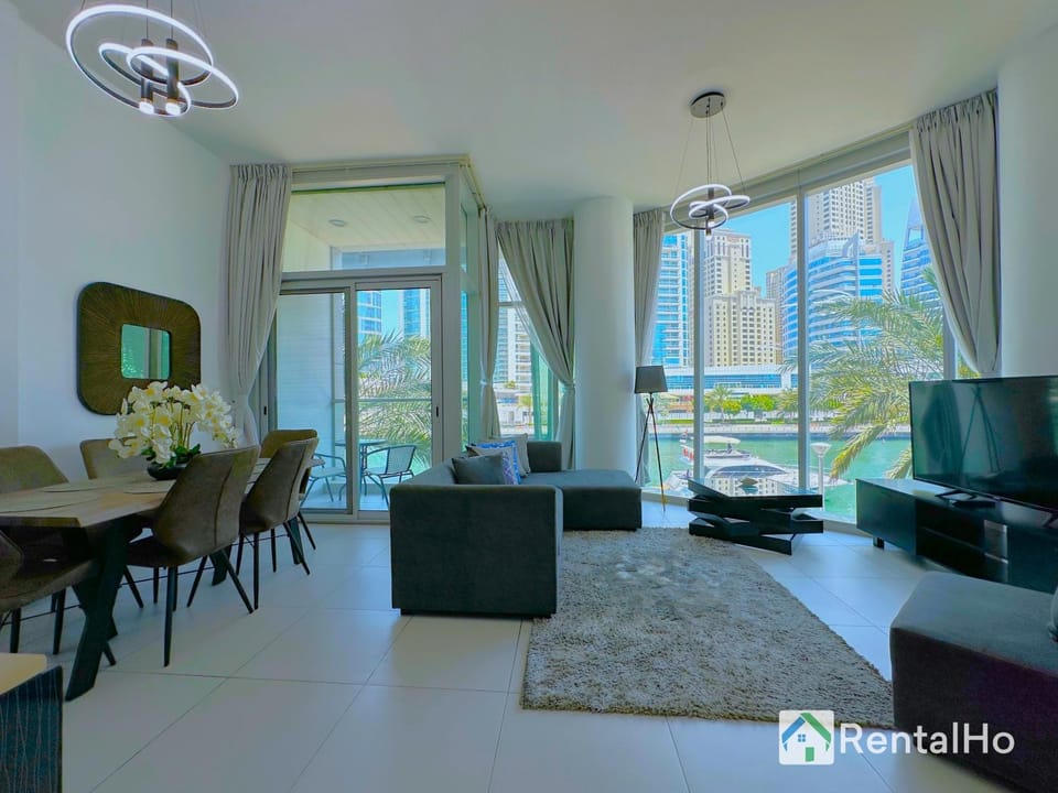 Unforgettable View & Experience Over Dubai Canal Apartment in Dubai