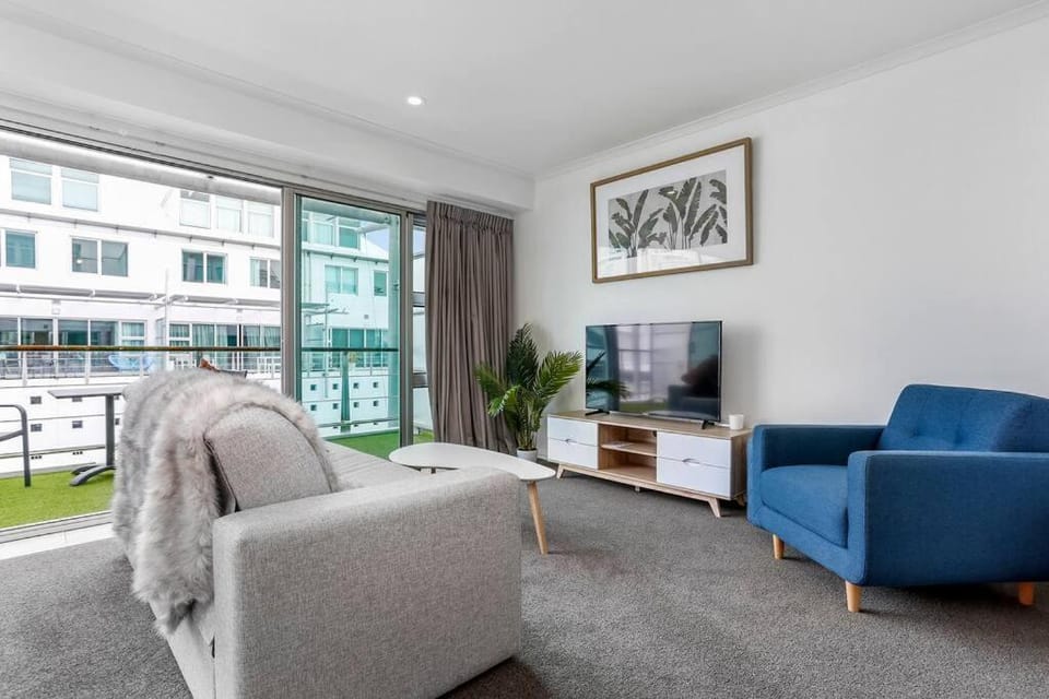 Boujee on a Budget Princes Wharf Auckland CBD Apartment in Auckland