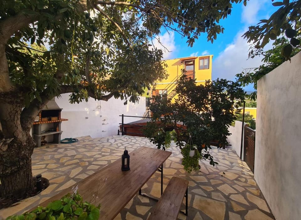 La Casita de Madera Apartment in La Palma