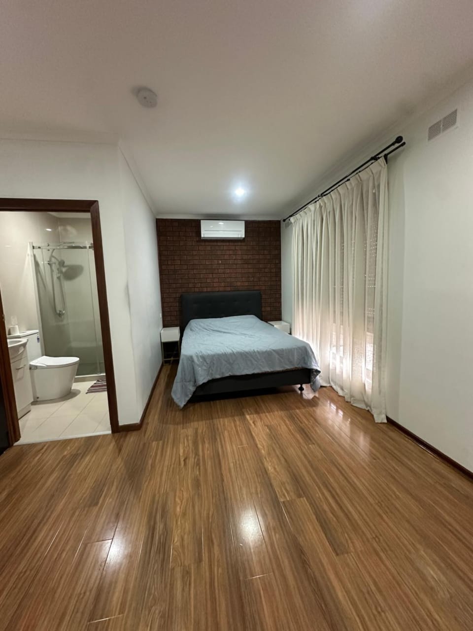 Guest Room in Kealba Vacation rental in Melbourne