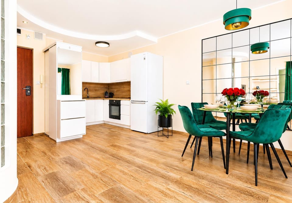 Communal lounge/ TV room, Kitchen or kitchenette, Living room, Seating area, Dining area, dishwasher, oven, pet friendly, stove, kitchen