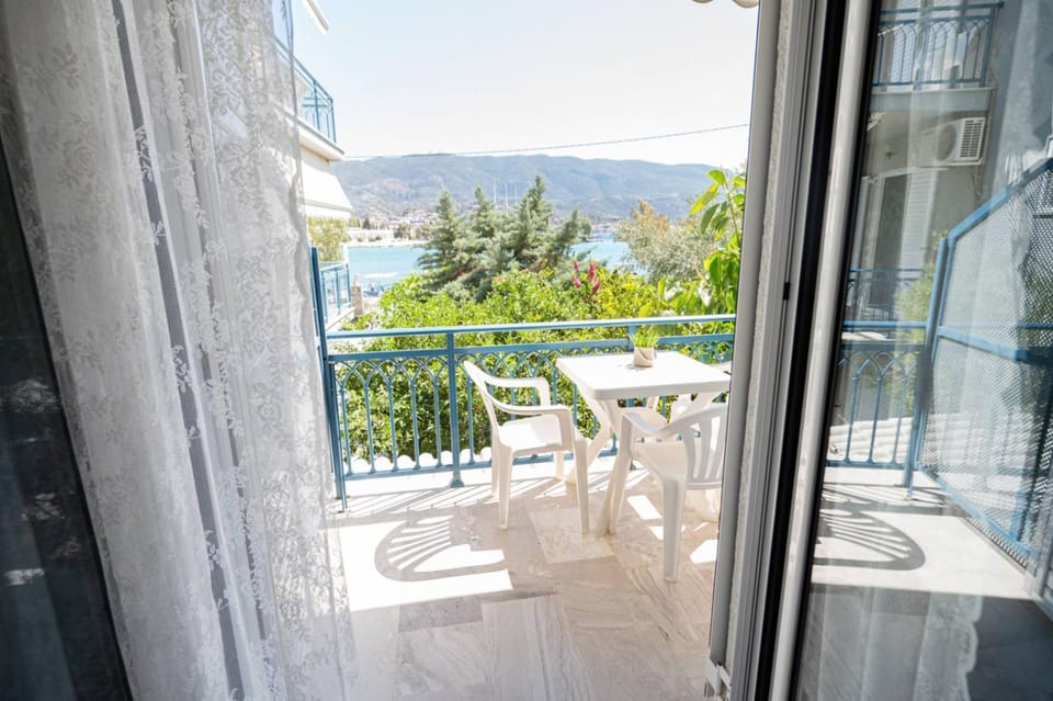 Vassia's B rooms Apartment hotel in Poros