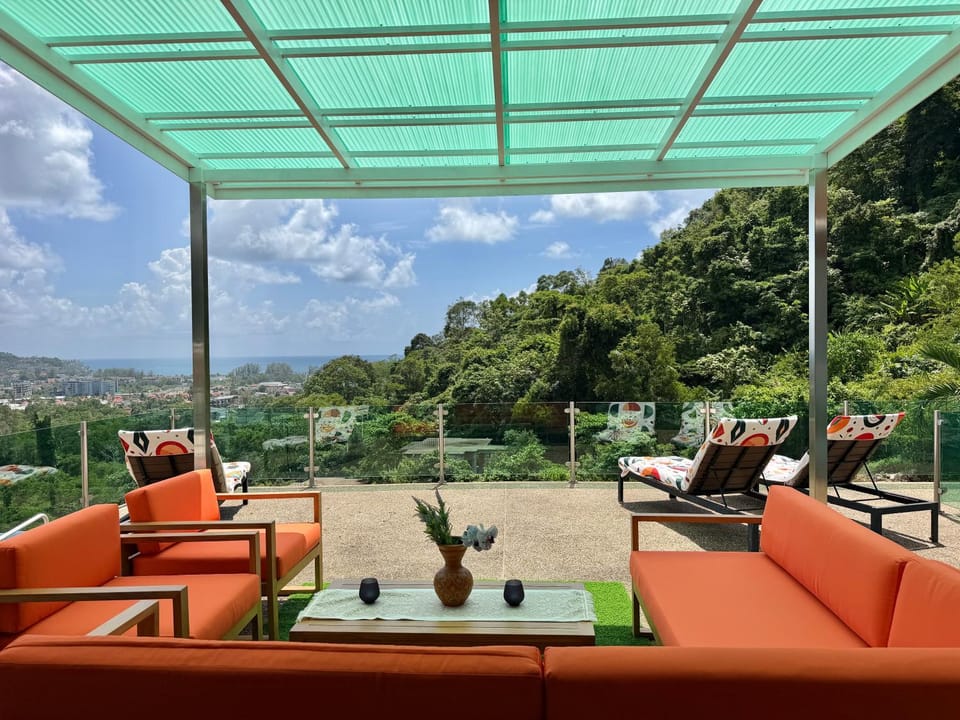 Sea view, Swimming pool