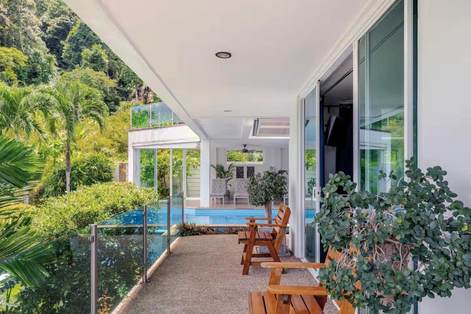 Garden view, Swimming pool