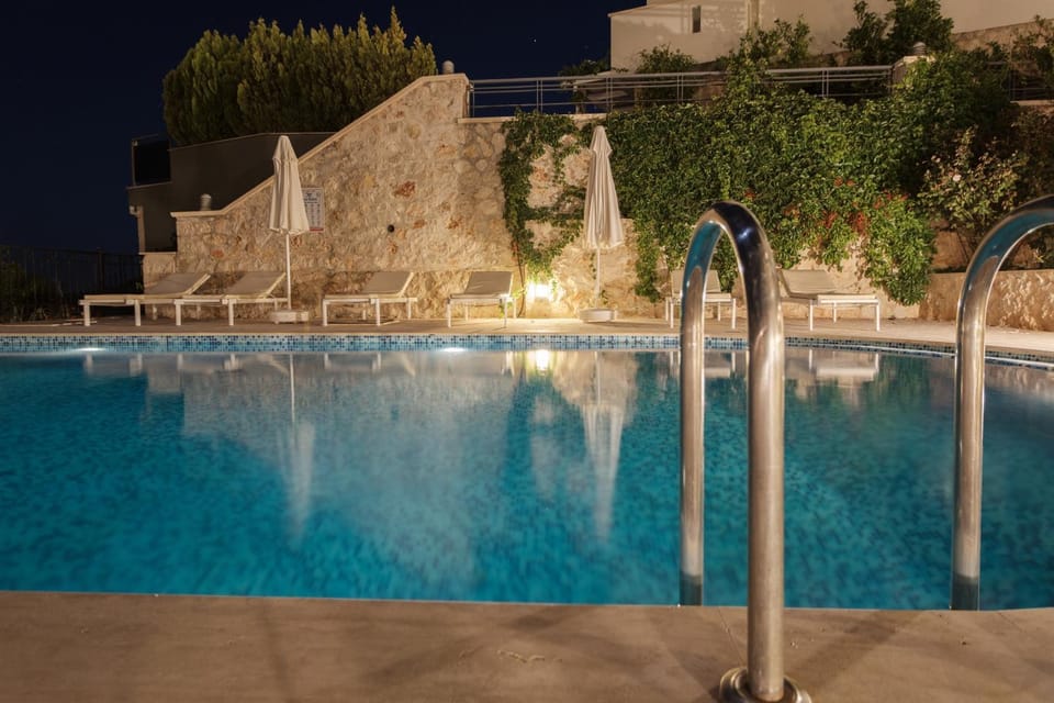 Night, Swimming pool