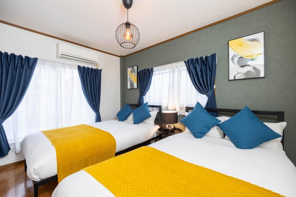 Bed, Bedroom, air conditioner
