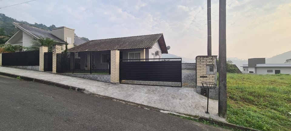 Property building, Neighbourhood, Natural landscape, Street view