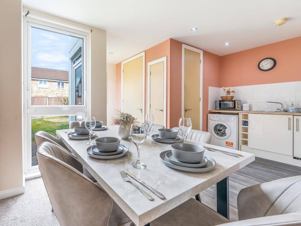 Garden, Coffee/tea facilities, Dining area, Garden view, Dinner, dishwasher, stove, toaster, washing machine