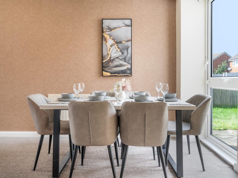 Dining area, Dinner