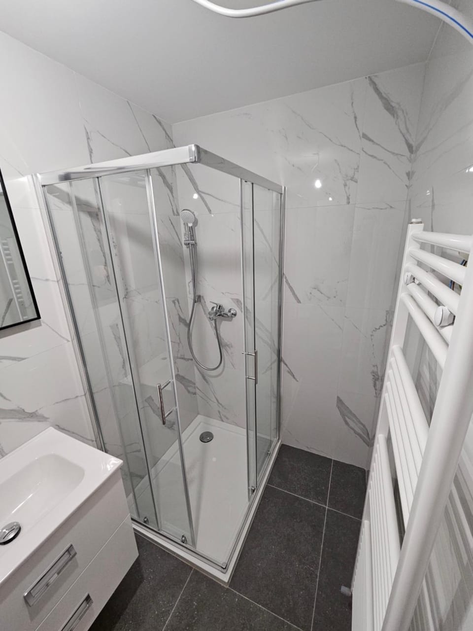 Shower, Bathroom